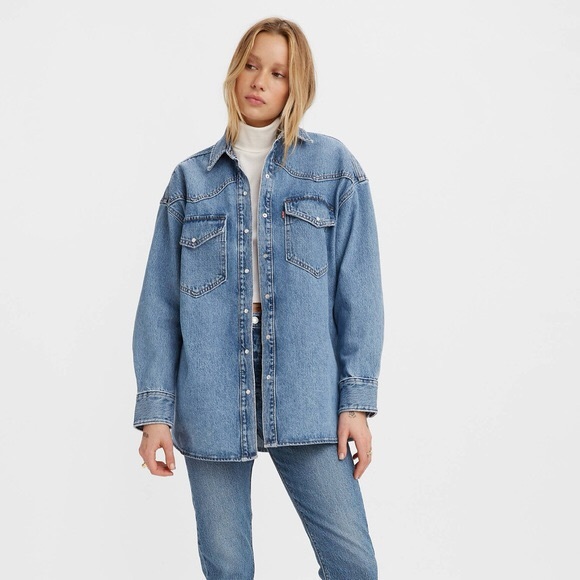 Levi’s Button down denim shirt (Updated sizes) - Picture 2 of 14